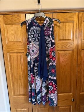 Robbie Bee Navy Floral Medallion Maxi Dress with Tie-Neck-Size Medium-NWT